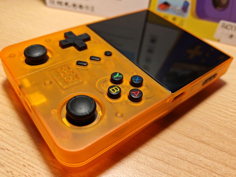 File:R40XX Pro Max angled view2.jpg