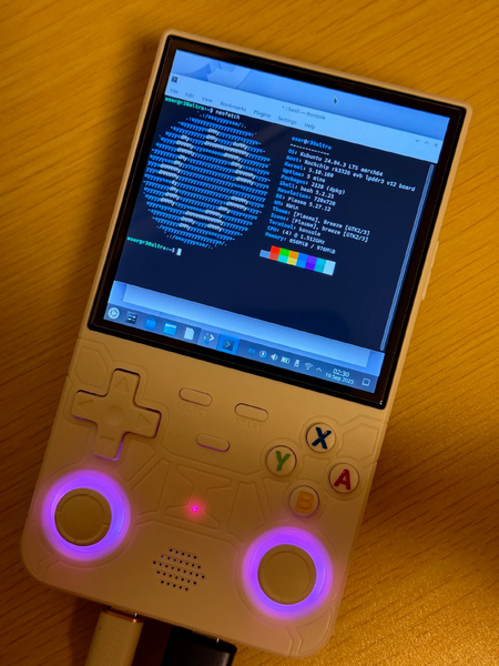 File:R36 Ultra running ubuntu.webp