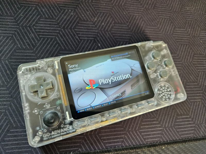 File:ODROID-GO Advance review photo.jpg